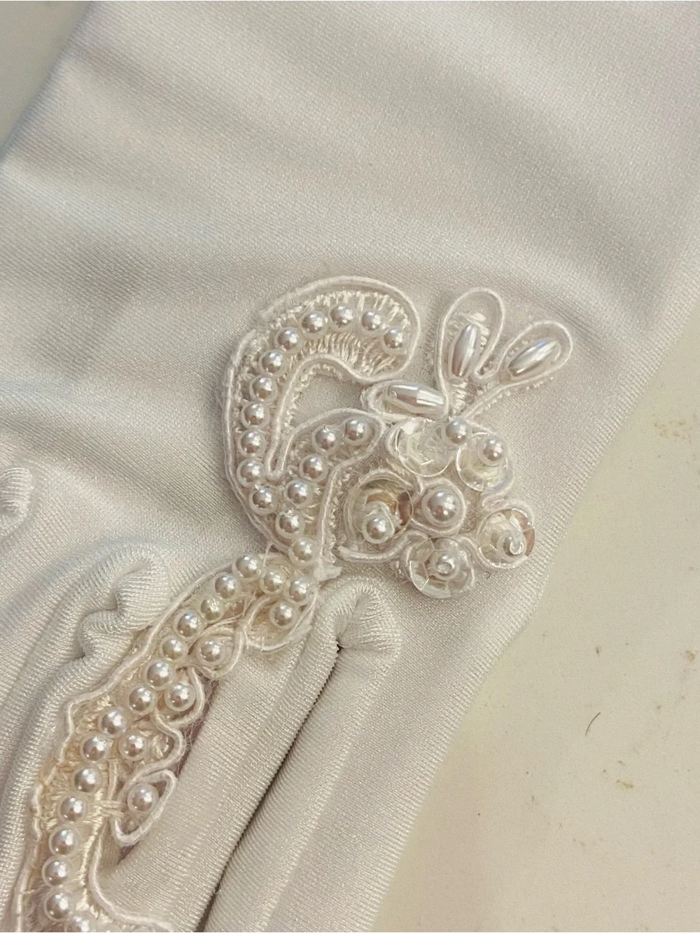 Vintage Bridal Gloves White Nylon  w/ Finger Lace Detail Ring Exposure One Size
